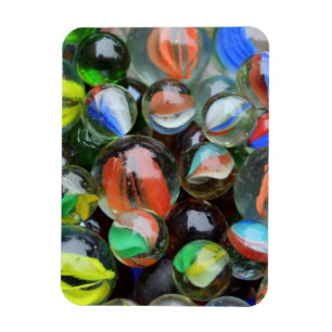 Sammlung von Glasmurmeln Magnet