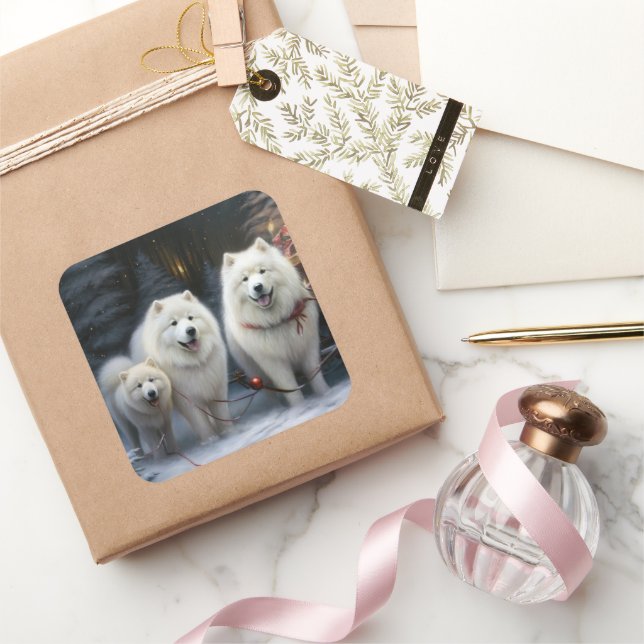 Samoyed Snowy Sleigh Weihnachtsdekor Quadratischer Aufkleber (Schenken)