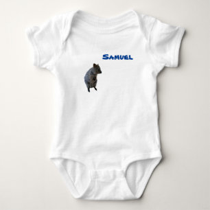 Samuel Name mit australischem Quokka, Babys Bodysu Baby Strampler
