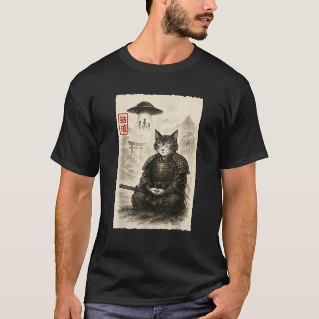 Samurai Cat Alien UFO Funny Invasion Meme Sumi e J T-Shirt (Vorderseite)