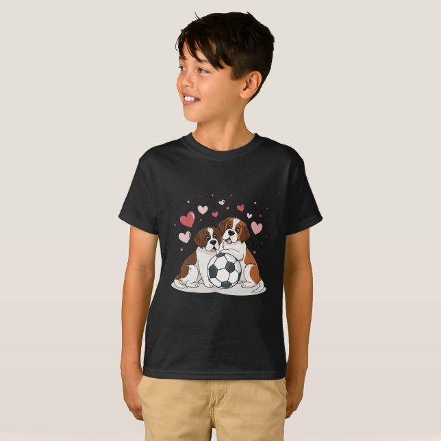 San Bernardo with soccer ball for Valentine's Day T-Shirt (Vorne ganz)