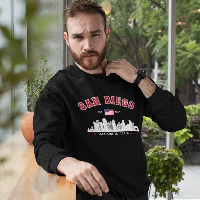 San Diego California Skyline West Coast Vibes Sweatshirt (Von Creator hochgeladen)