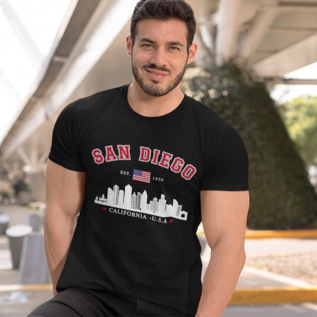 San Diego California Skyline West Coast Vibes T-Shirt (Von Creator hochgeladen)