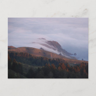 San Francisco Bay Fog kommt aus dem Ozean Postkarte