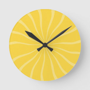 SAND AND SEA BRIGHT YELLOW SUNSHINE SUN RAYS SUMME RUNDE WANDUHR