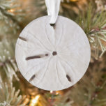 Sand Dollar Beach Coastal White Round Trendy 2020 Ornament<br><div class="desc">Entworfen mit dem Bild von Sand-Dollar & Muscheln im Hintergrund,  ist dies perfekt für Strandhaus-Dekoration oder Weihnachten,  Urlaubsgeschenke!</div>