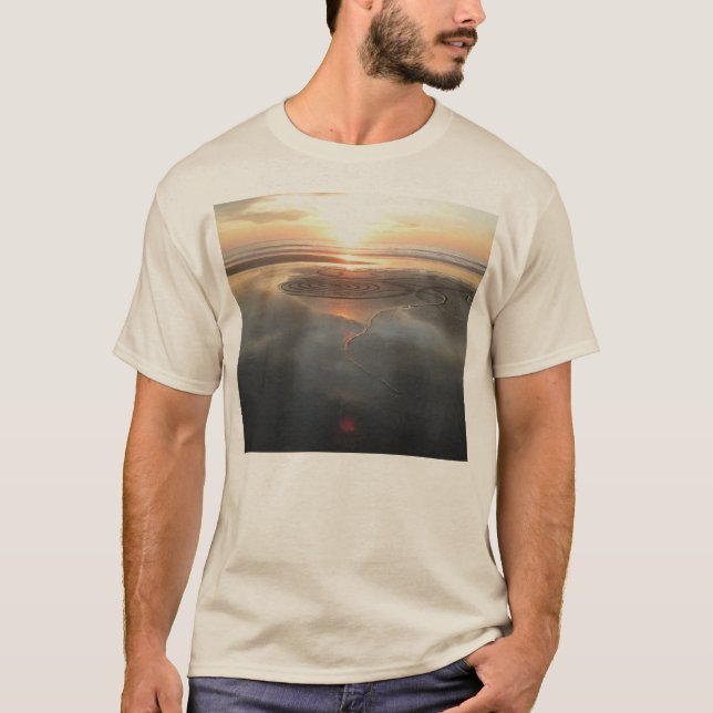 Sand-Kreis am Sonnenuntergang-Shirt T-Shirt (Vorderseite)