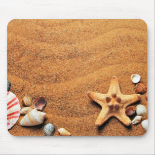 Sand mit Geschenken von Schaufenster Mousepad