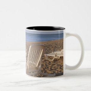 Sand-Strand-Stühle mit Regenschirm Zweifarbige Tasse