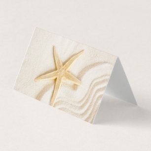 Sand und die natürliche, neutrale Farbe der Sterne