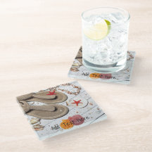 Sandalen, Muscheln und Starfish am Strand