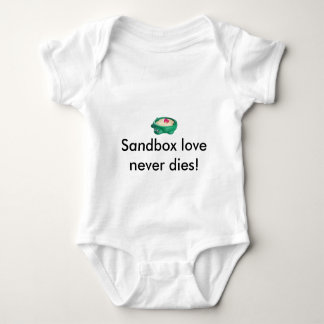Sandbox-Liebe Baby Strampler
