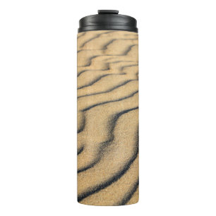 Sanddünen mit Sandstrand Thermosbecher