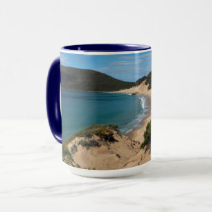 Sanddünen und schöne blaue Bucht Tasse