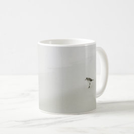 Sandpiper am Strand Kaffeetasse