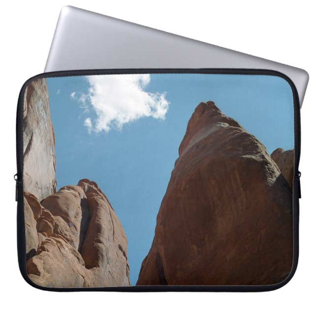 Sandstone Fins Nah-up Laptopschutzhülle (Vorderseite)