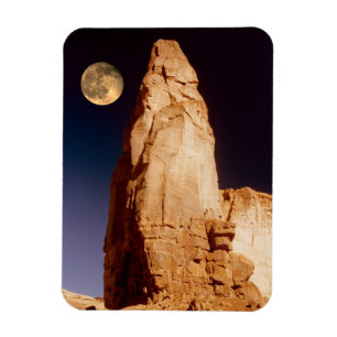 Sandstone Pinacle Magnet