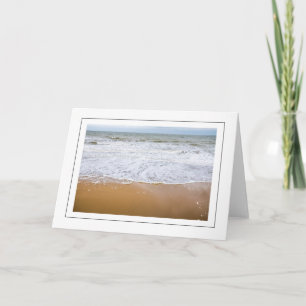 Sandstrand mit Blick auf die Küste Grußkarte Karte