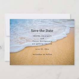 Sandstrand mit Foamy Surf Wedding Save The Date