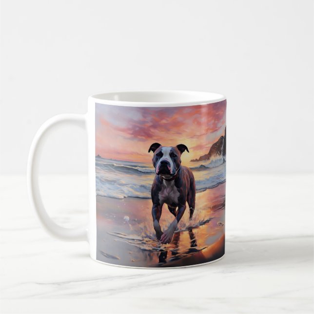 Sandy American Staffordshire Dog on Beach Sunset Kaffeetasse (Links)