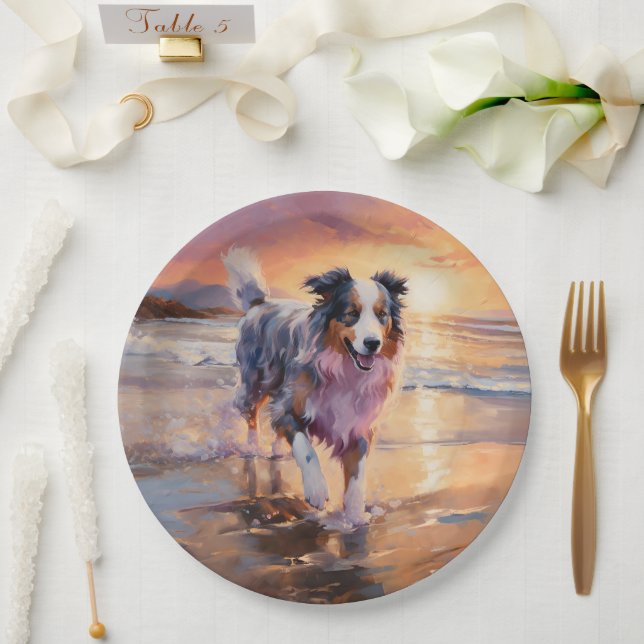 Sandy Australian Shepherd Dog on Beach Sunset Pappteller (Hochzeit)