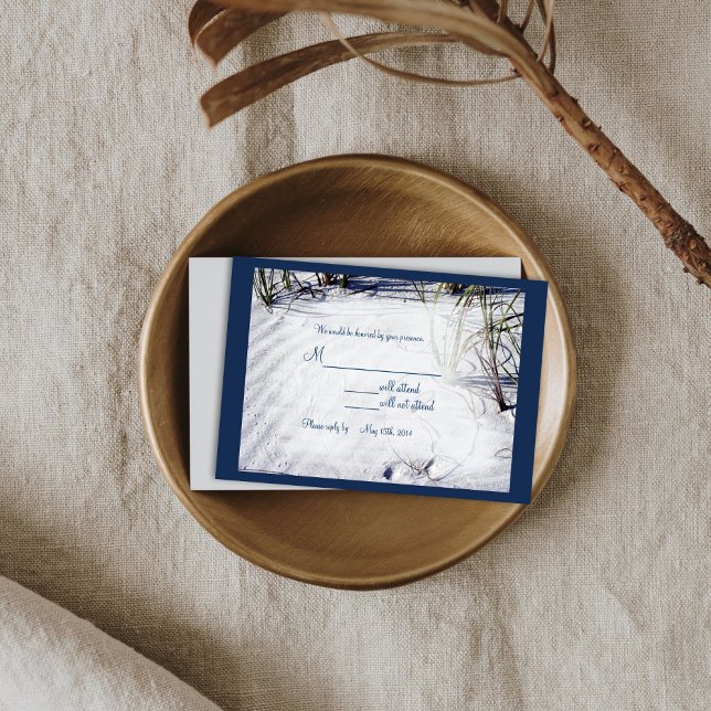 Sandy Beach Wedding UAWG02 RSVP Karte (A beach or coastal wedding rsvp.)