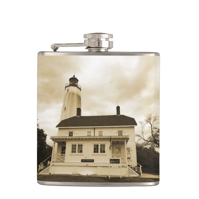 Sandy Hook Lighthouse Flachmann (Vorderseite)