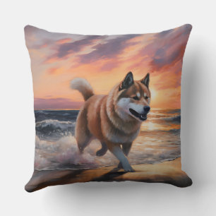 Sandy Paws Akita Dog auf Beach Sunset Kissen