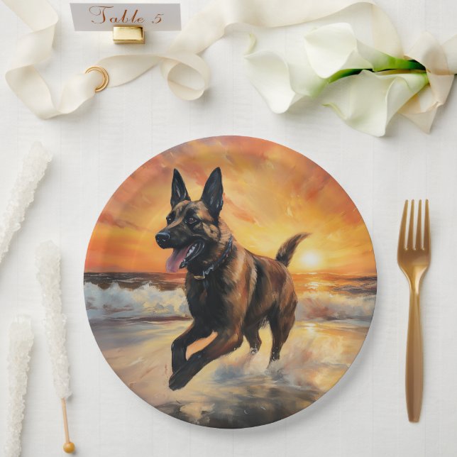 Sandy Paws Belgischer Malinois Hund auf Beach Suns Pappteller (Hochzeit)