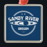 Sandy River Oregon Kayaking Ornament Aus Metall<br><div class="desc">Der Sandy River stammt aus den Hochgletschern des Berges Hood,  dem bekanntesten Gipfel in Oregon's Cascade Mountains und fließt östlich von Portland durch die Stadt Molalla,  bevor er den größeren Fluss in der Nähe von Canby betritt</div>