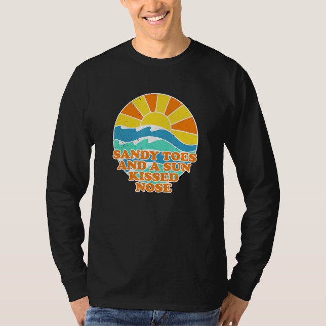 Sandy Toes Sun Kissed Nose Beach Bum Summer T-Shirt (Vorderseite)