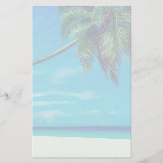 Sandy White Beach mit Tropical Palm Tree Briefpapier (Vorderseite)