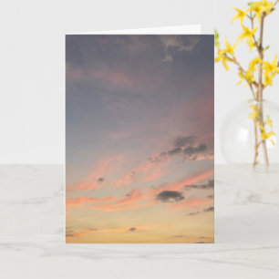 Sanfte Pastell-Wolken beim Sonnenuntergang Karte