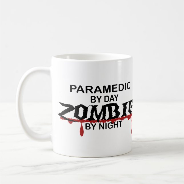 Sanitäter-Zombie Tasse (Links)
