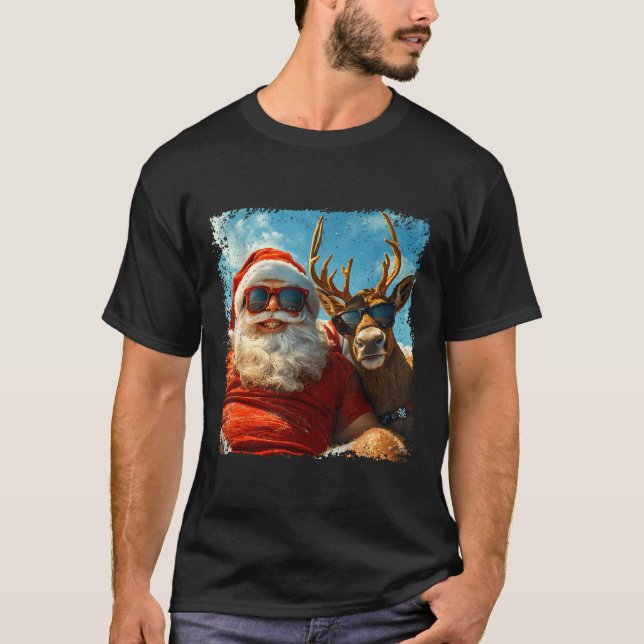 Santa And Reindeer Selfie Funny Christmas Vacation T-Shirt (Vorderseite)