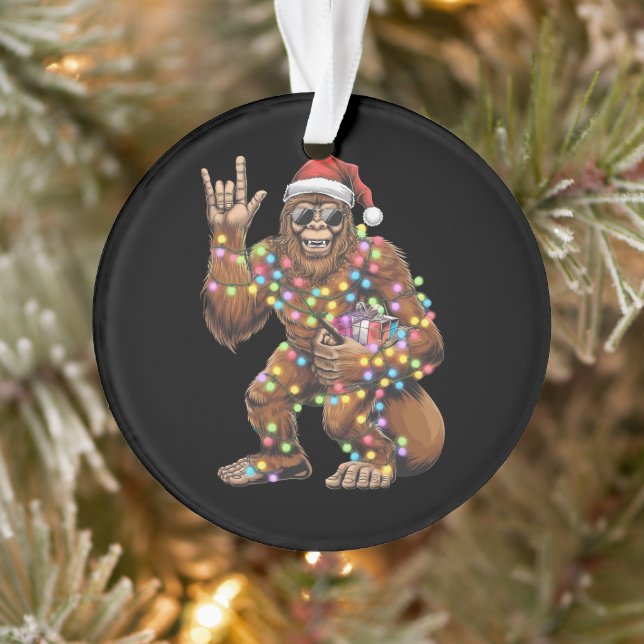 Santa Bigfoot Christmas Lights Rock Funny Ornament (Baum)
