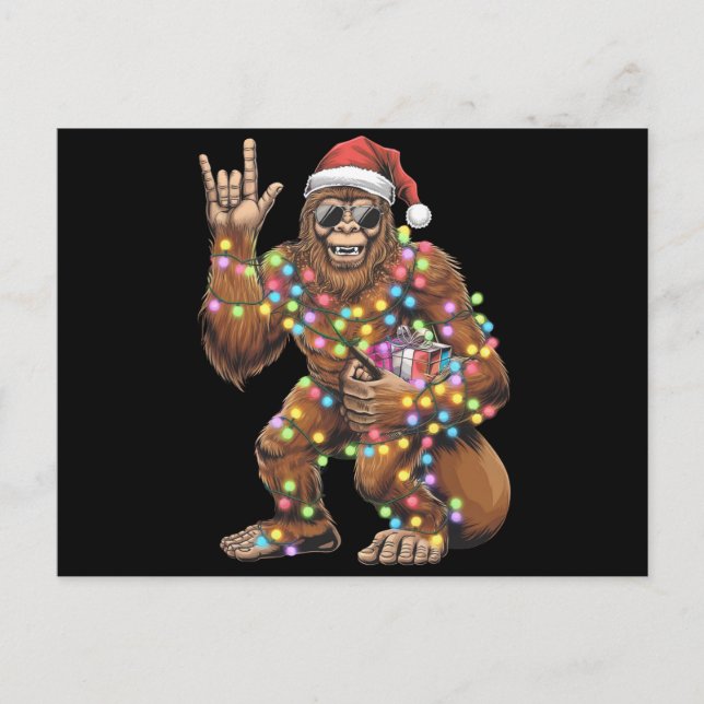 Santa Bigfoot Christmas Lights Rock Funny Postkarte (Vorderseite)