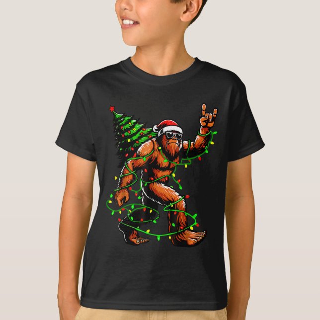 Santa Bigfoot Christmas Tree Xmas Lights Funny Sas T-Shirt (Vorderseite)
