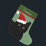 Santa Cat Black mit gelben Augen Personalisiert Großer Weihnachtsstrumpf<br><div class="desc">Erstellen Sie einen personalisierten Strumpf für Ihr Pelzkind. Dieses Design besteht aus einer kurzen Haar schwarzen Katze mit gelben Augen in einer niedlichen Weihnachtsmannmütze in Weihnachtsfarben. Passen Sie den Hintergrund und den Textstil an Ihre Bedürfnisse an. Originelles Design von Night Owl's Menagerie,  2017.</div>