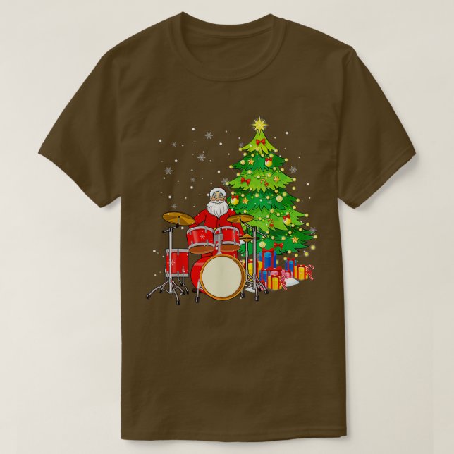 Santa Claus Play Drums Nahe gelegene Weihnachtsbau T-Shirt (Design vorne)
