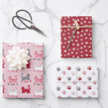 Santa Claws  Geschenkpapier Set<br><div class="desc">The star of this set features 4 darling cats,  decked out in cozy boots and hats,  trot along to bring Christmas cheer. Snowflakes on red and paw prints in coordinating colors round out this charming paper set.  Great for any cat enthusiast in your life!</div>