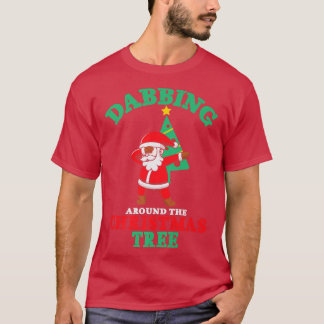 Santa Dabbing um den Weihnachtsbaum Xmas Lustig T-Shirt
