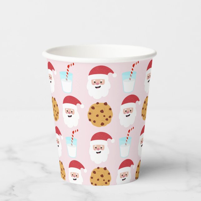 Santa Milch und Cookies mit rosa Hintergrund Pappbecher (Vorderseite)