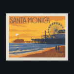 Santa Monica, Kalifornien Postkarte<br><div class="desc">Anderson Design Group ist eine preisgekrönte Illustrations- und Designfirma in Nashville,  Tennessee. Der Gründer Joel Anderson leitet ein Team talentierter Künstler,  um originale Posterkunst zu kreieren,  die wie Vintage Werbedrucke von den 1920er bis 1960er Jahren aussieht.</div>