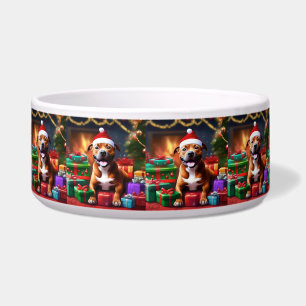 "Santa Paws: Eine Staffy-Weihnachtsüberraschung"   Napf