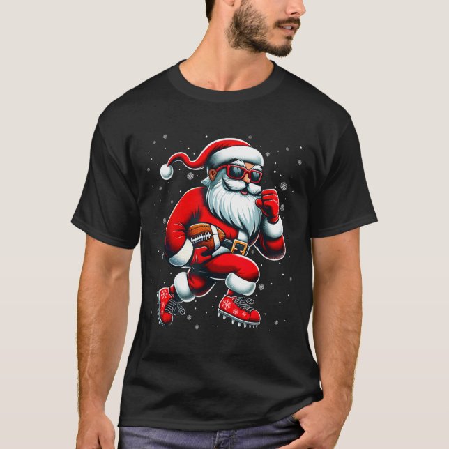 Santa Playing Football Men Boys Christmas Football T-Shirt (Vorderseite)