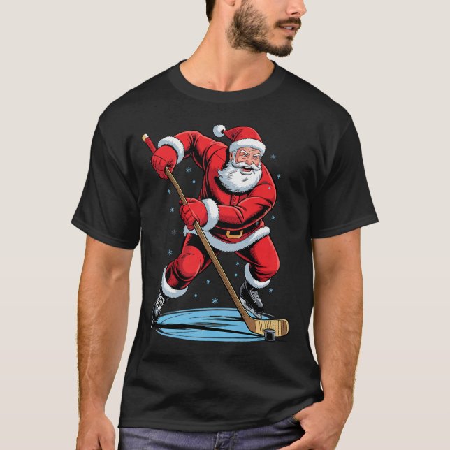 Santa Playing Hockey Funny Holiday Christmas Xmas  T-Shirt (Vorderseite)