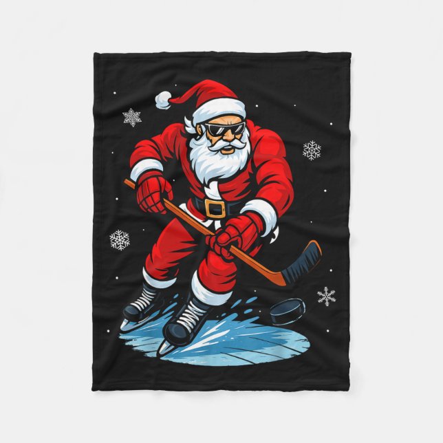 Santa Playing Ice Hockey Xmas Funny Christmas Hock Fleecedecke (Vorderseite)
