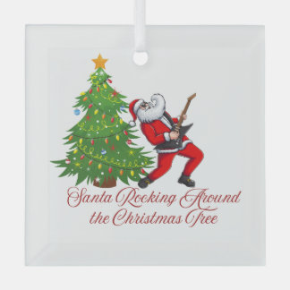 Santa Rocking rund um den Weihnachtsbaum auf einem Ornament Aus Glas