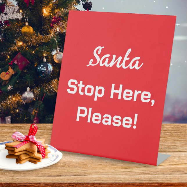 Santa Stopp Hier Retro Rot Stilvolle Weihnachtsdek Sockelschild (A Christmas pedestal sign for your home or party venue, with 'Santa Stop Here, Please!' message)